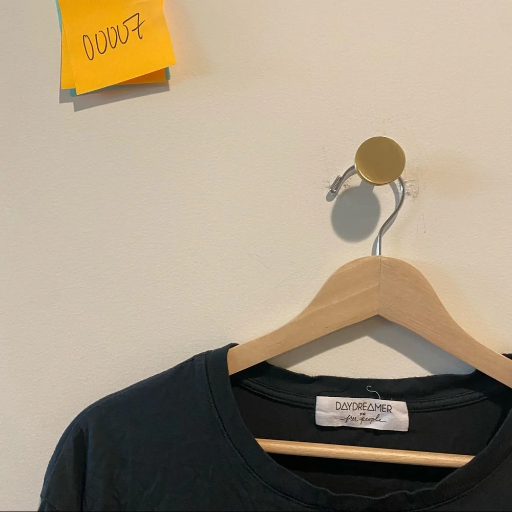 Free People daydreamer Rolling Stones 12 Tongues Black Boyfriend Tee - Picture 5 of 10